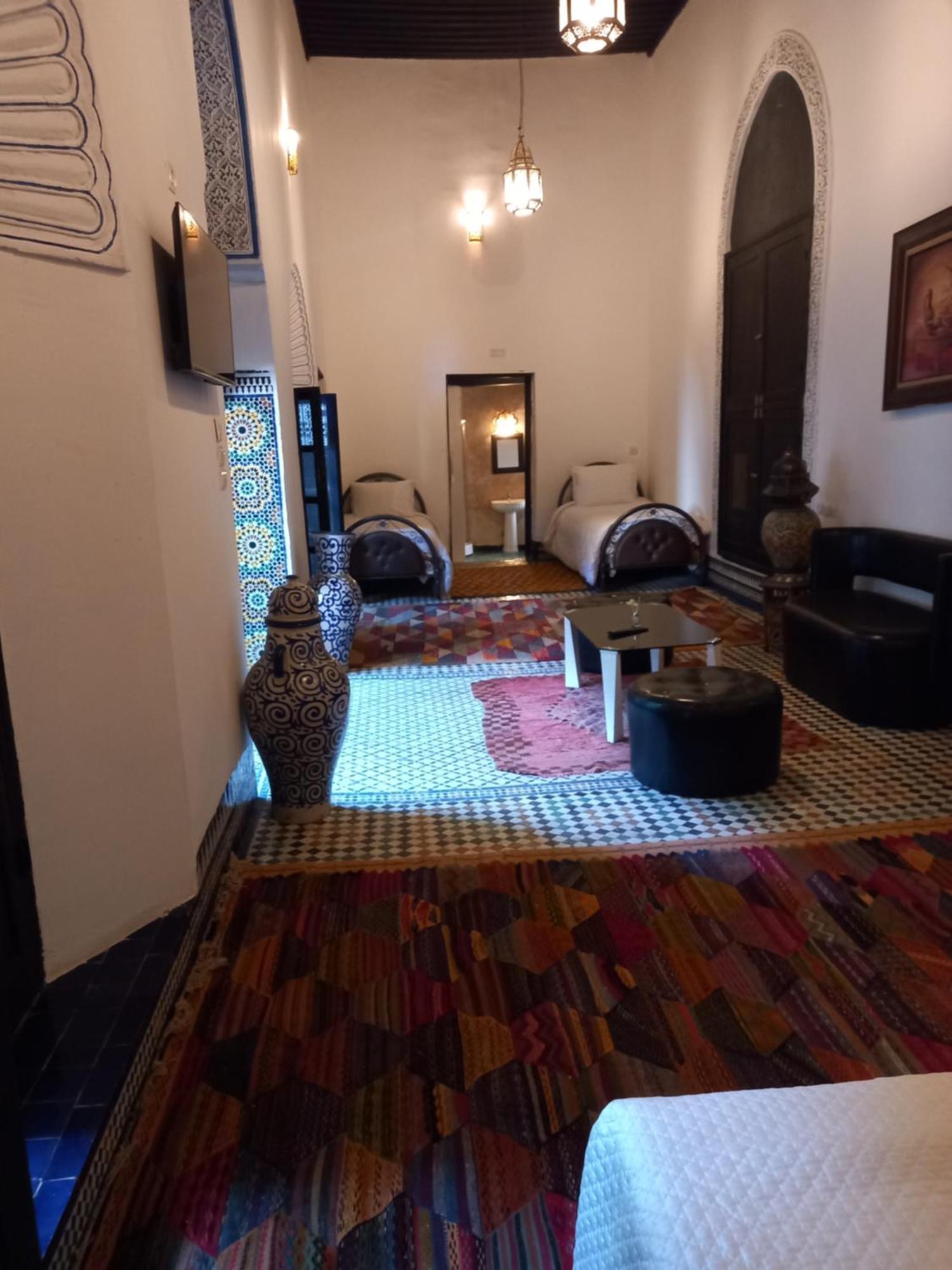 Palais Alfirdaous Medina Hotel Фес Стая снимка